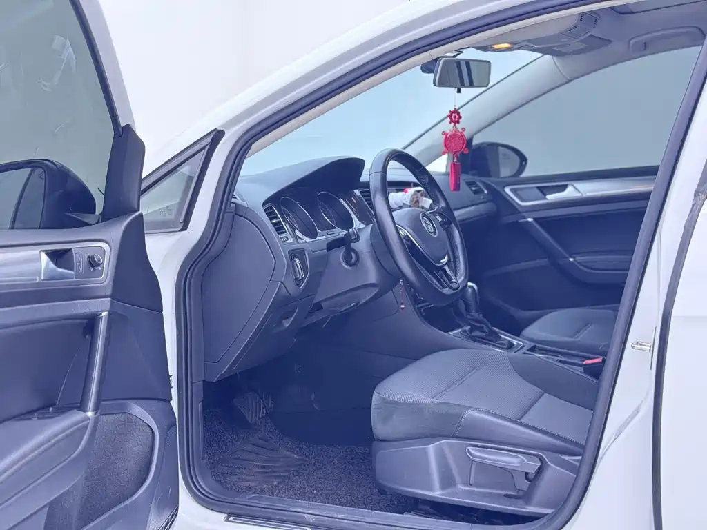 Volkswagen Golf — миниатюра 7