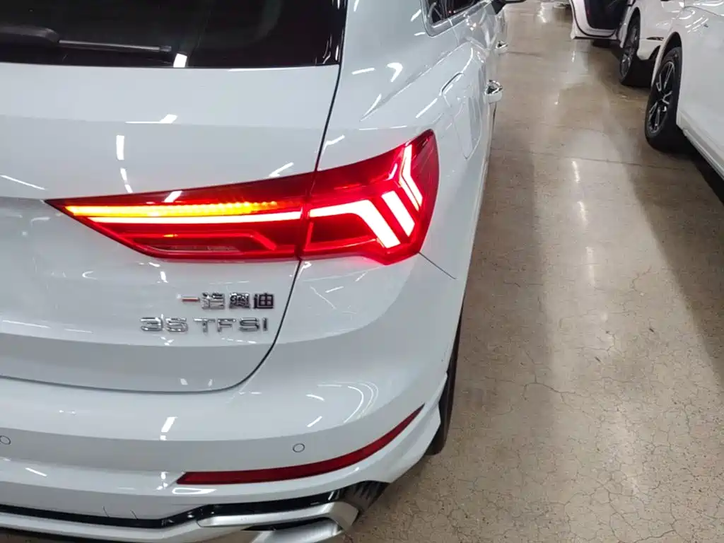 Audi Q3 — миниатюра 8