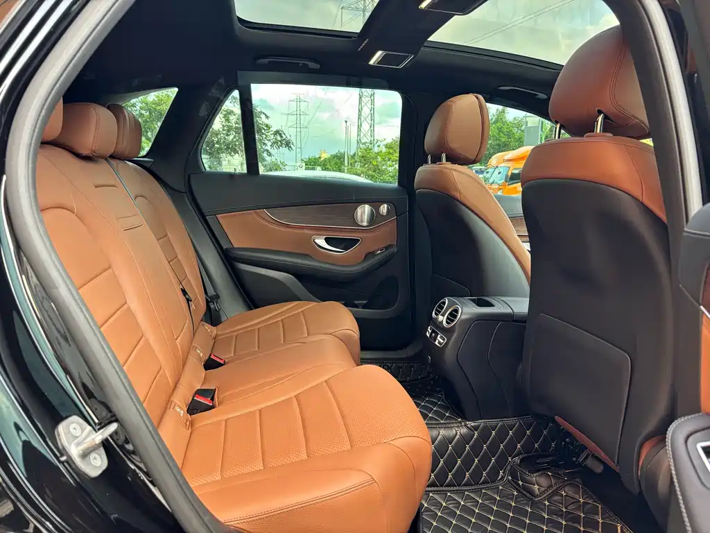 Mercedes-Benz GLC — миниатюра 13