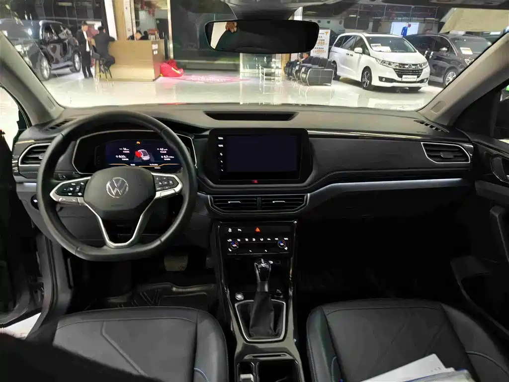 Volkswagen Tharu — миниатюра 5