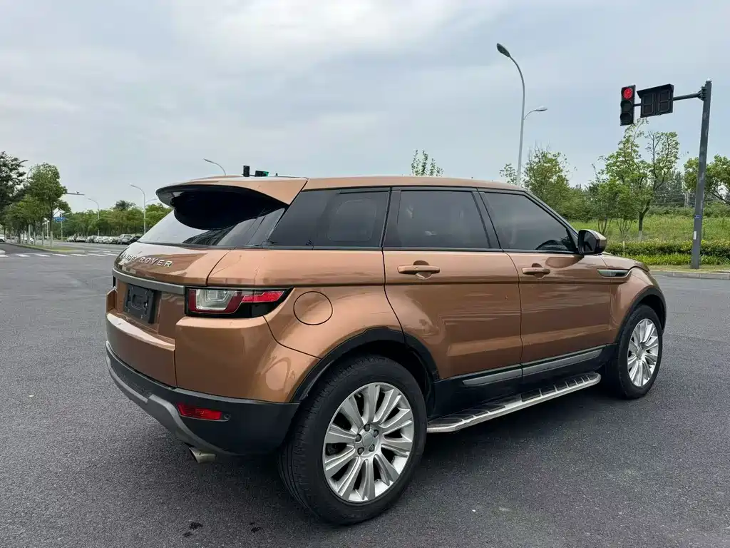 Land Rover Evoque — миниатюра 5