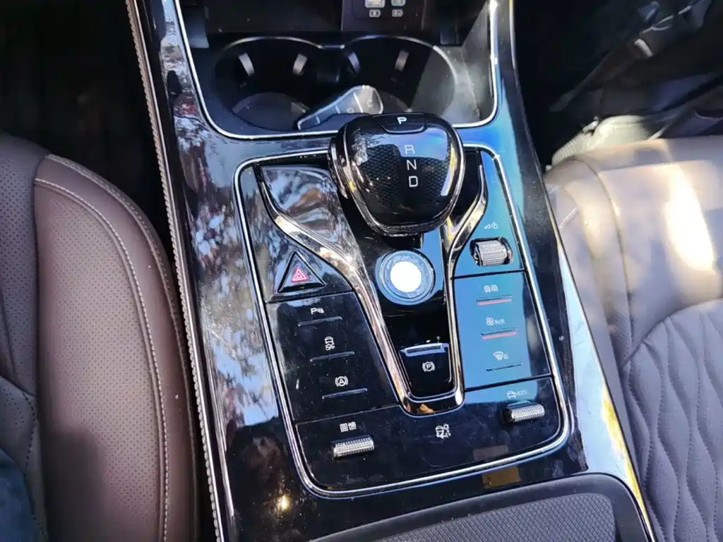 BYD Han — миниатюра 14