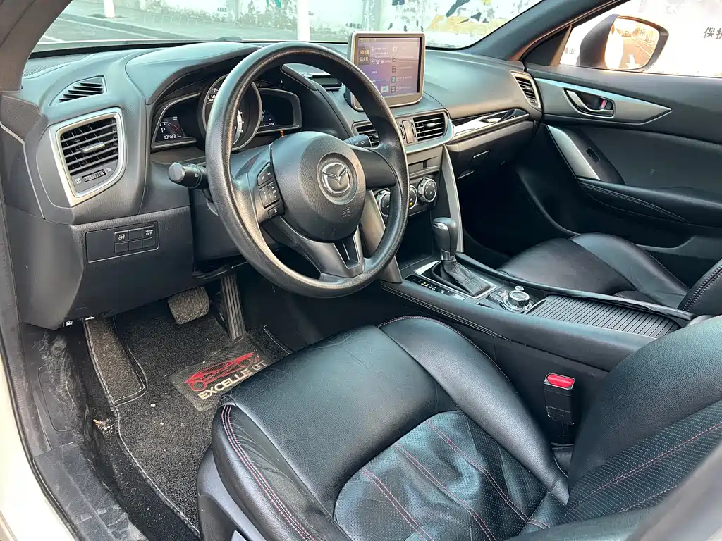 MAZDA CX 4