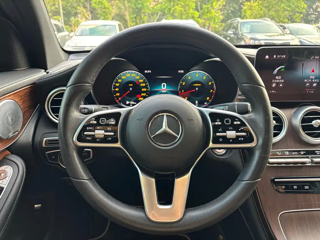 Mercedes-Benz GLC — миниатюра 17