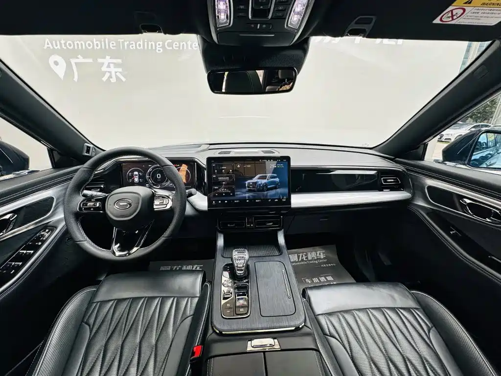 GAC GS8 2022 2.0TM Luxury （ мест）