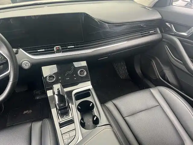 Bestune B70 — миниатюра 4