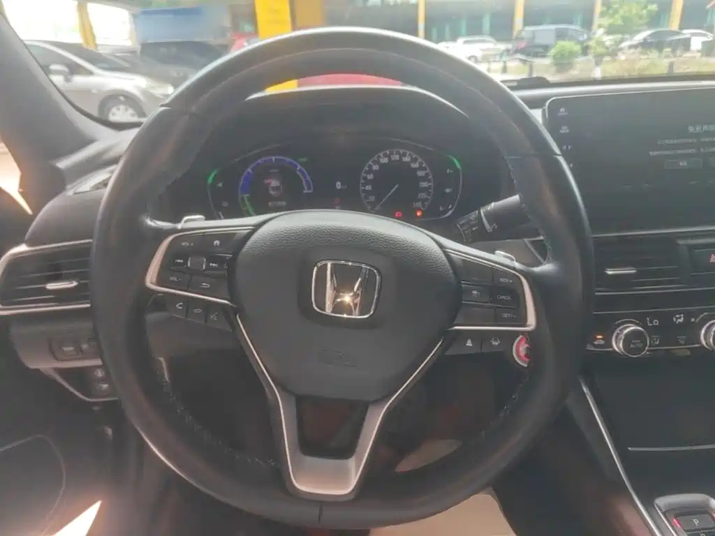 Honda Inspire — миниатюра 11