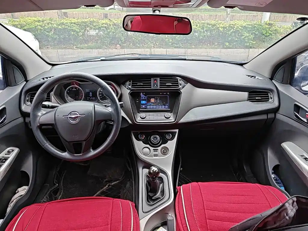 Haima M3 2016 1.5L MT Comfort