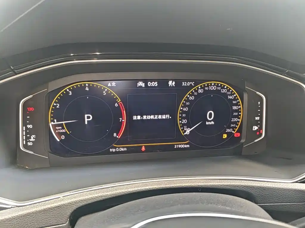 Volkswagen T-Roc — миниатюра 12