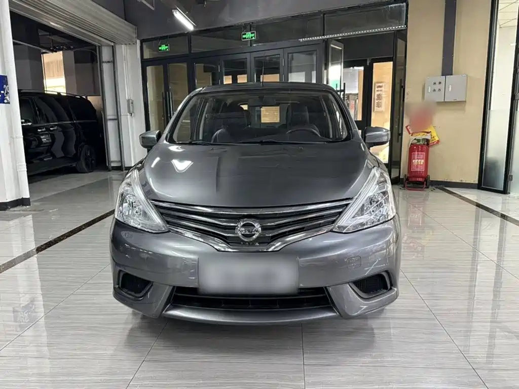 Nissan Livina — миниатюра 6