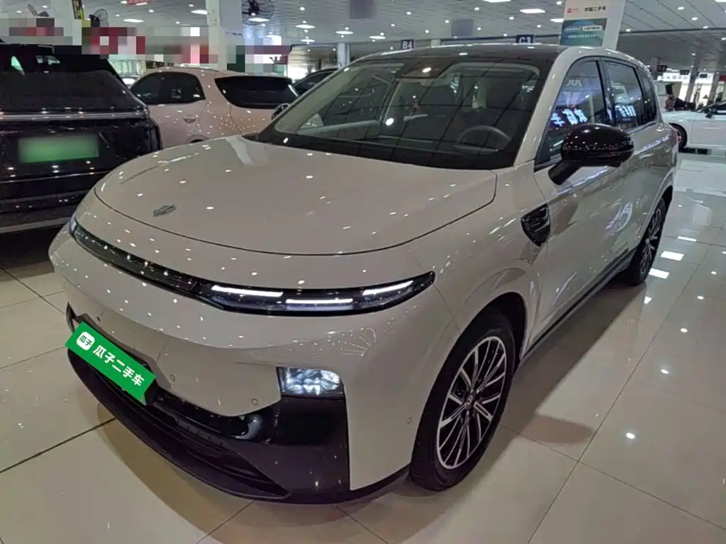 Leapmotor Leapmotor B10 — миниатюра 2