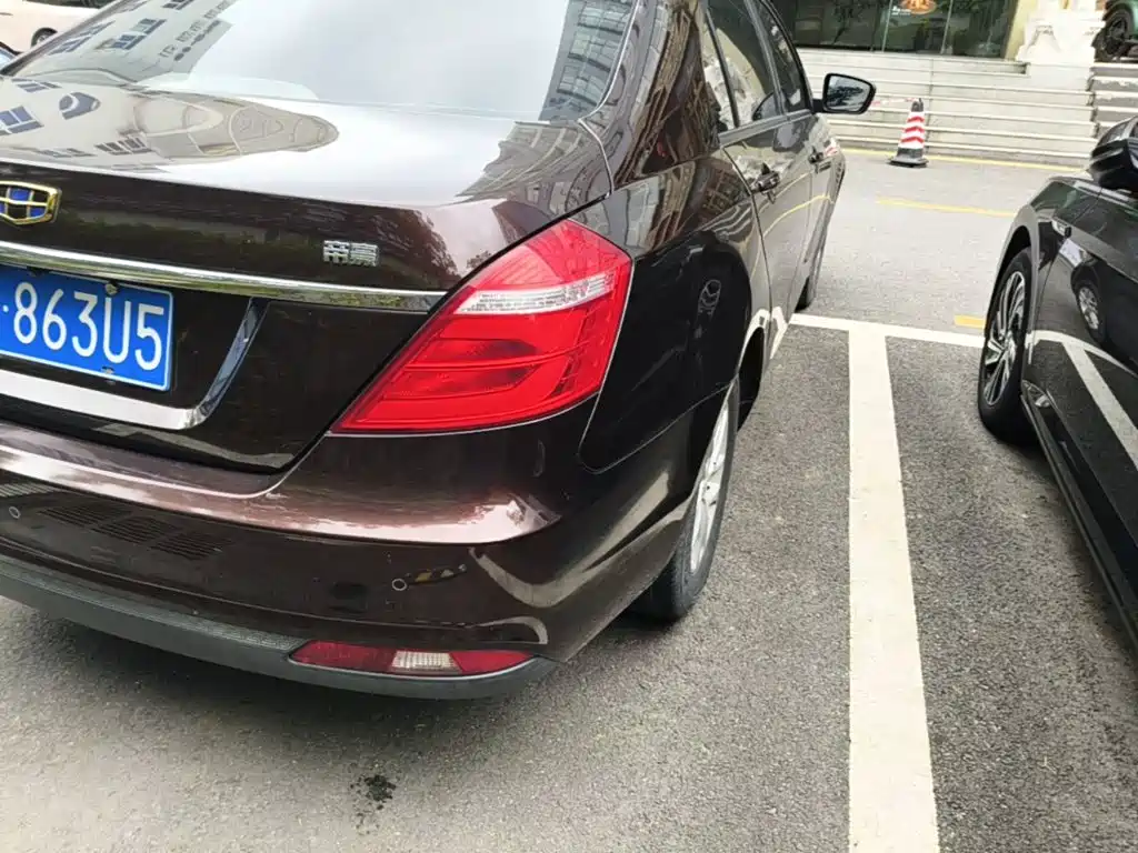 Geely Emgrand — миниатюра 8