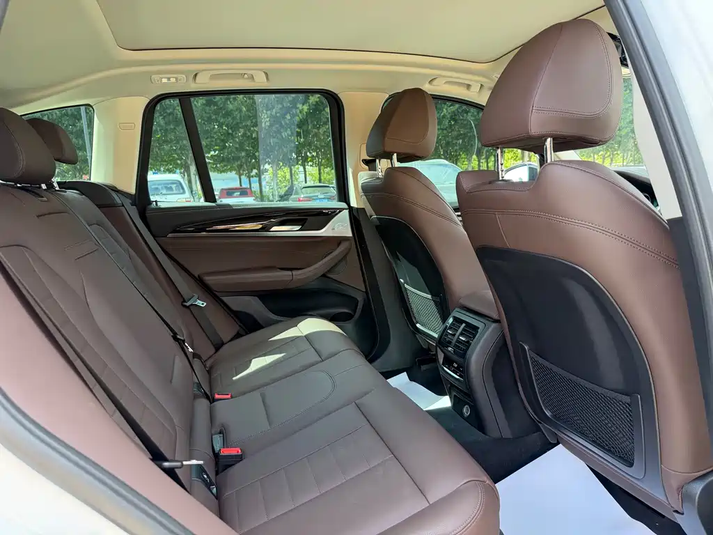 BMW X3 — миниатюра 12