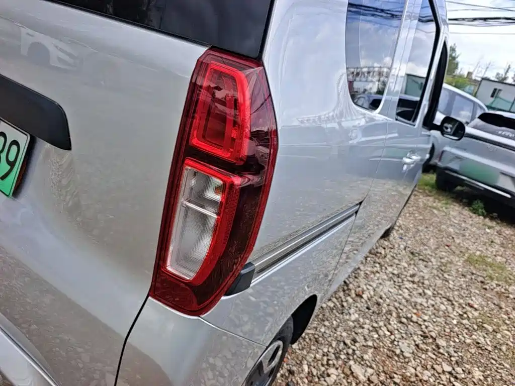 Wuling Zhiguang EV — миниатюра 8