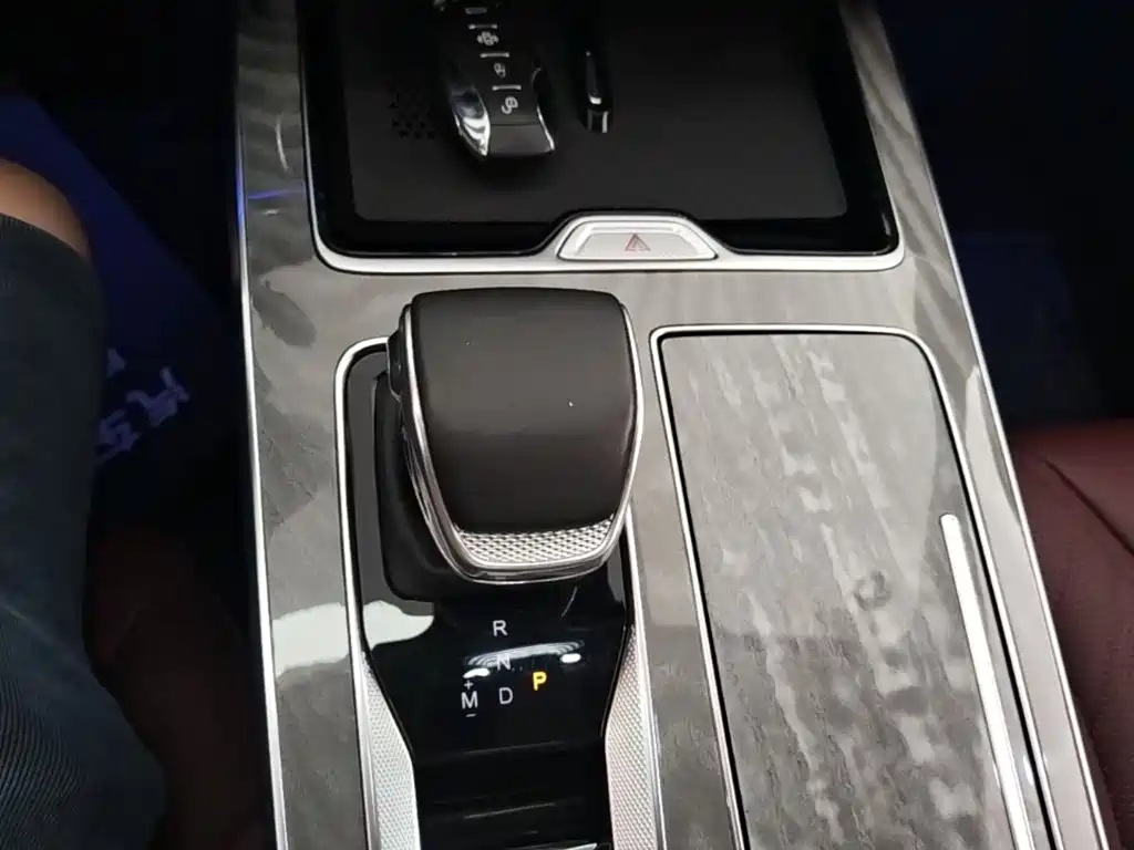 Hongqi Hongqi HS5 — миниатюра 14