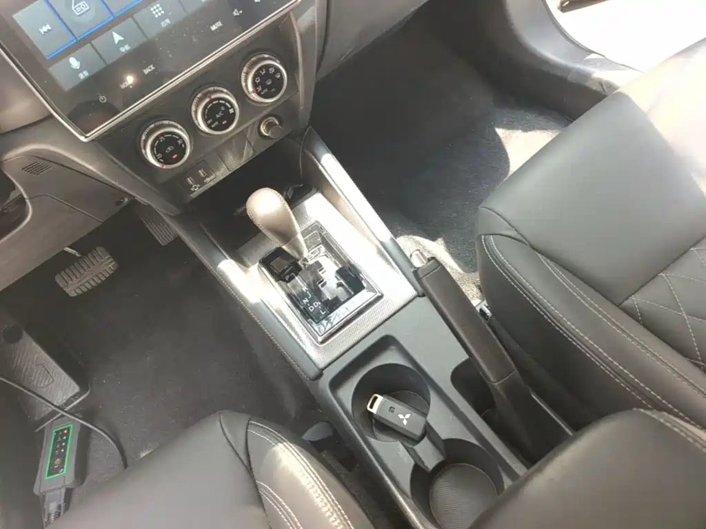 Mitsubishi ASX — миниатюра 14