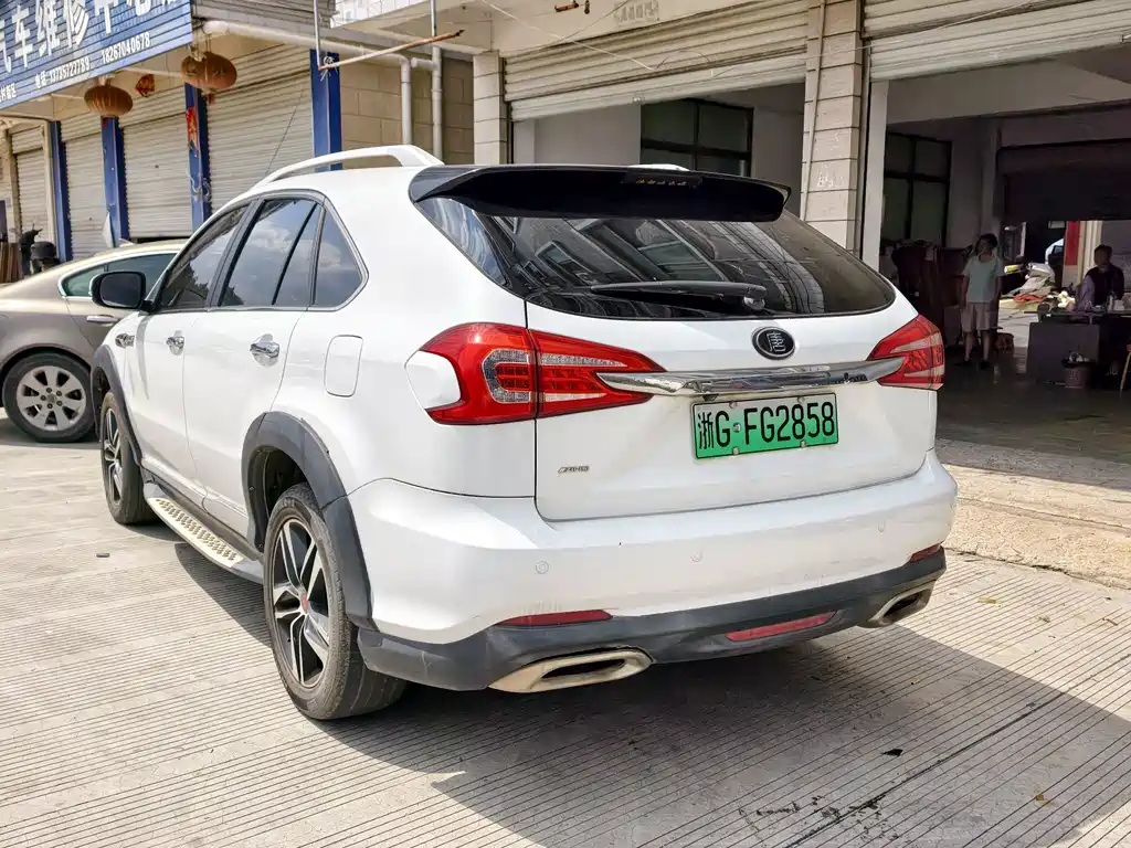 BYD Tang New Energy — миниатюра 6