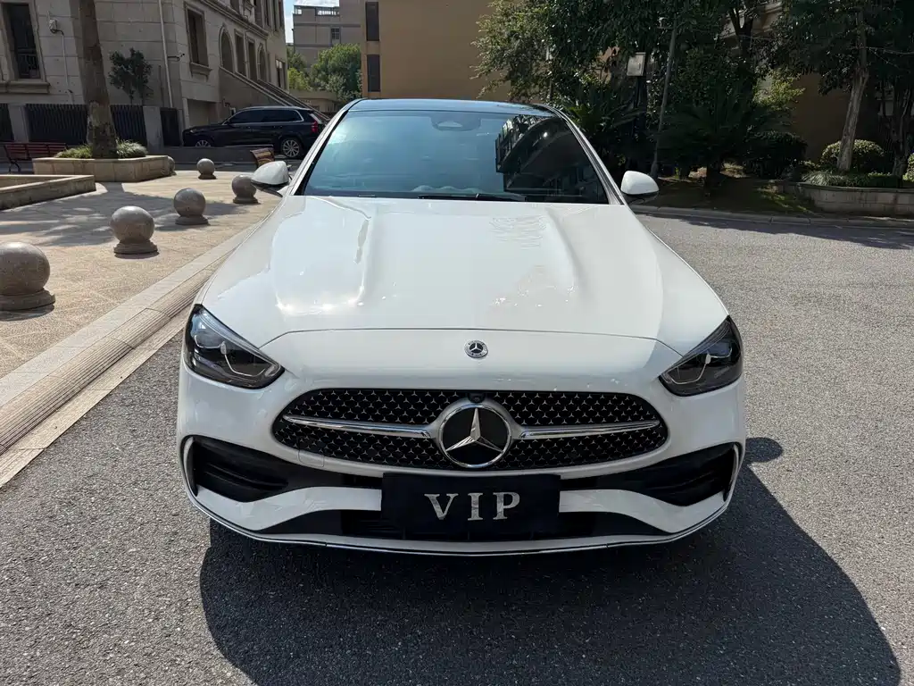 Mercedes-Benz C-Class — миниатюра 2