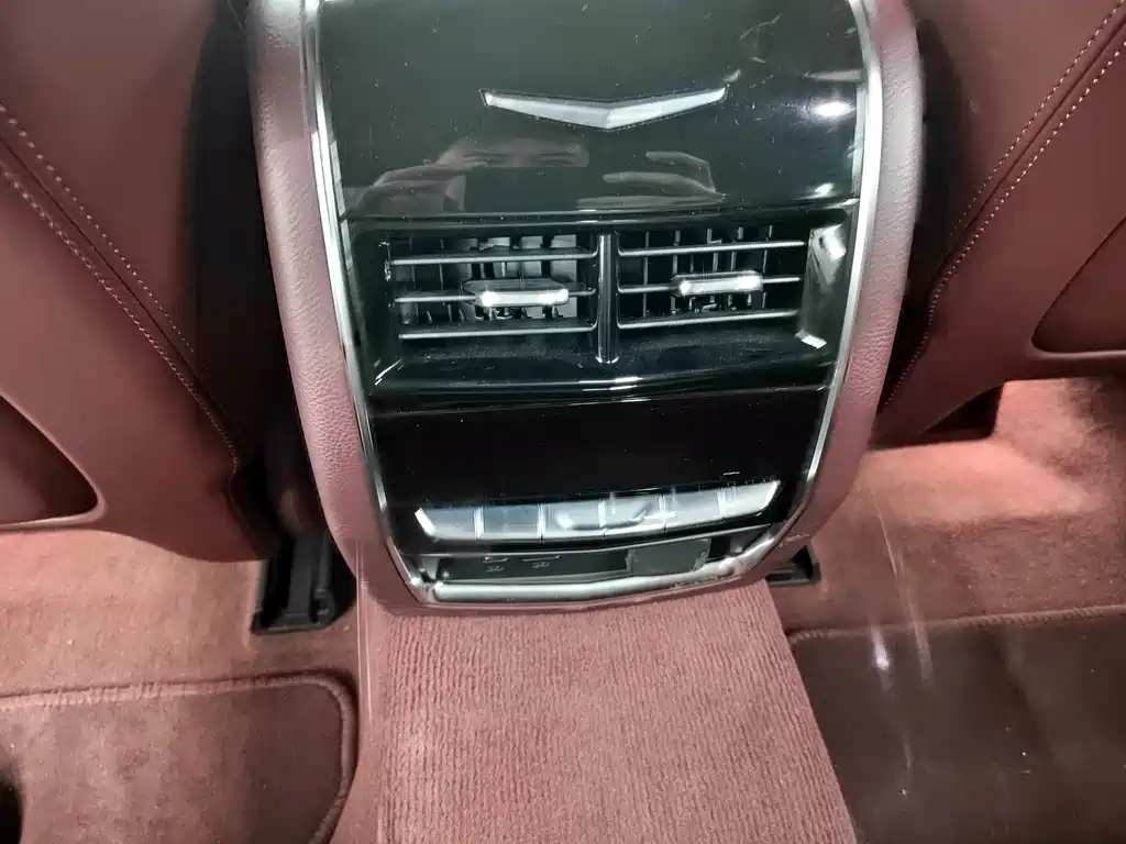 Cadillac CT6 — миниатюра 11