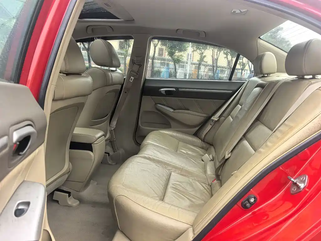 Honda Civic — миниатюра 6