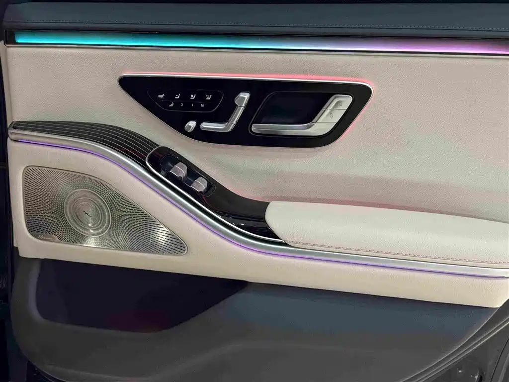 Mercedes-Benz S-Class — миниатюра 11