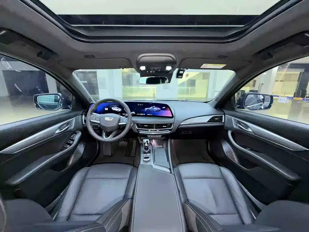 Cadillac CT5 — миниатюра 6