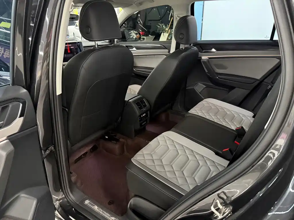 Volkswagen Tayron — миниатюра 4