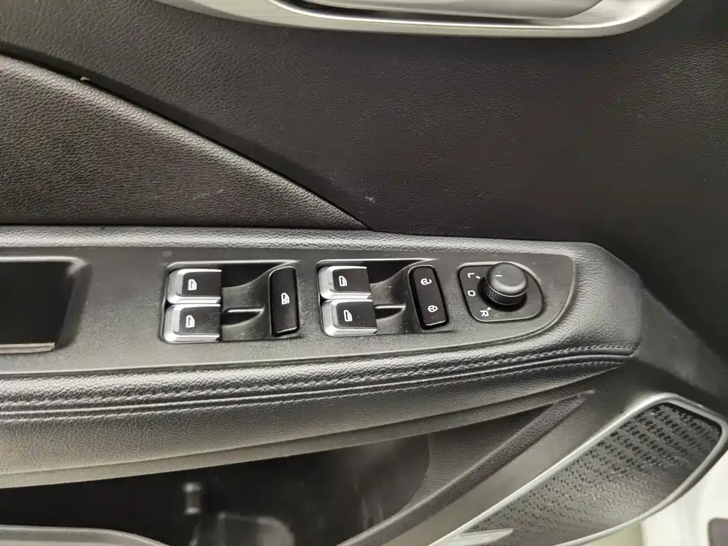 Geely Vision — миниатюра 9