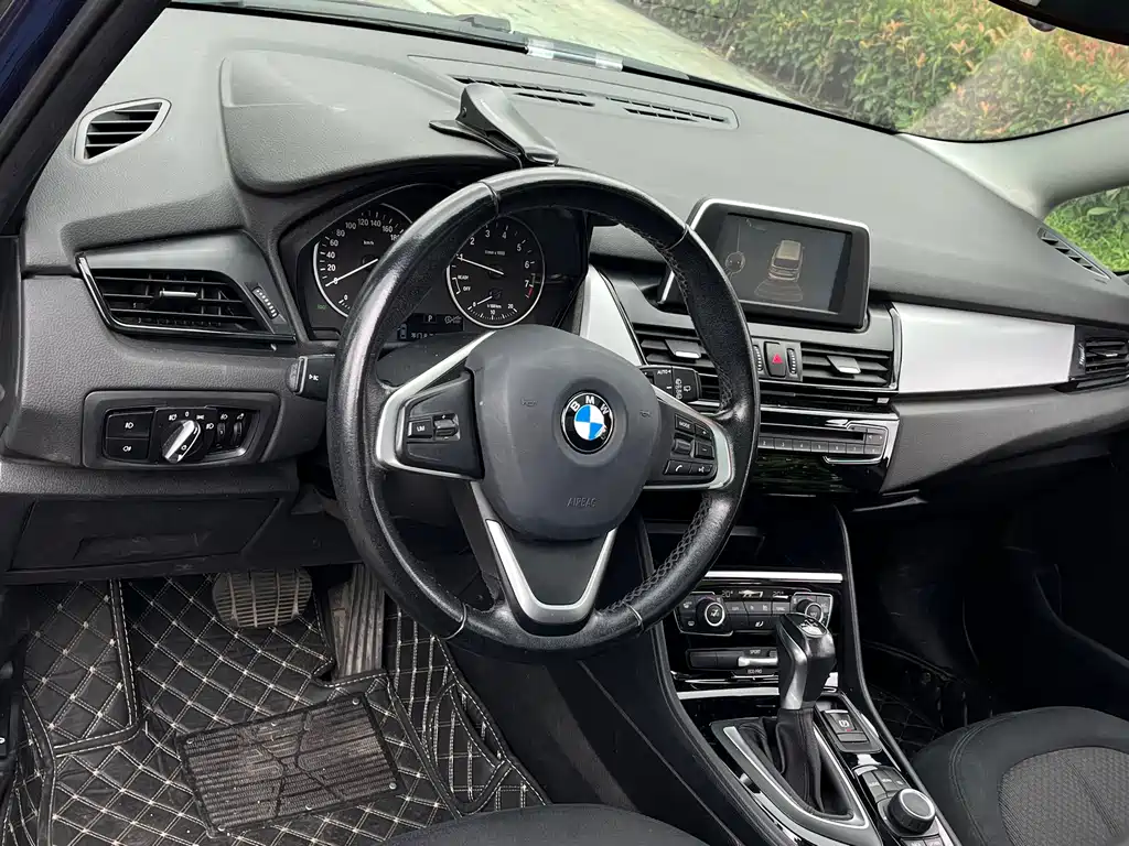 BMW 2 Series Gran Tourer — миниатюра 11