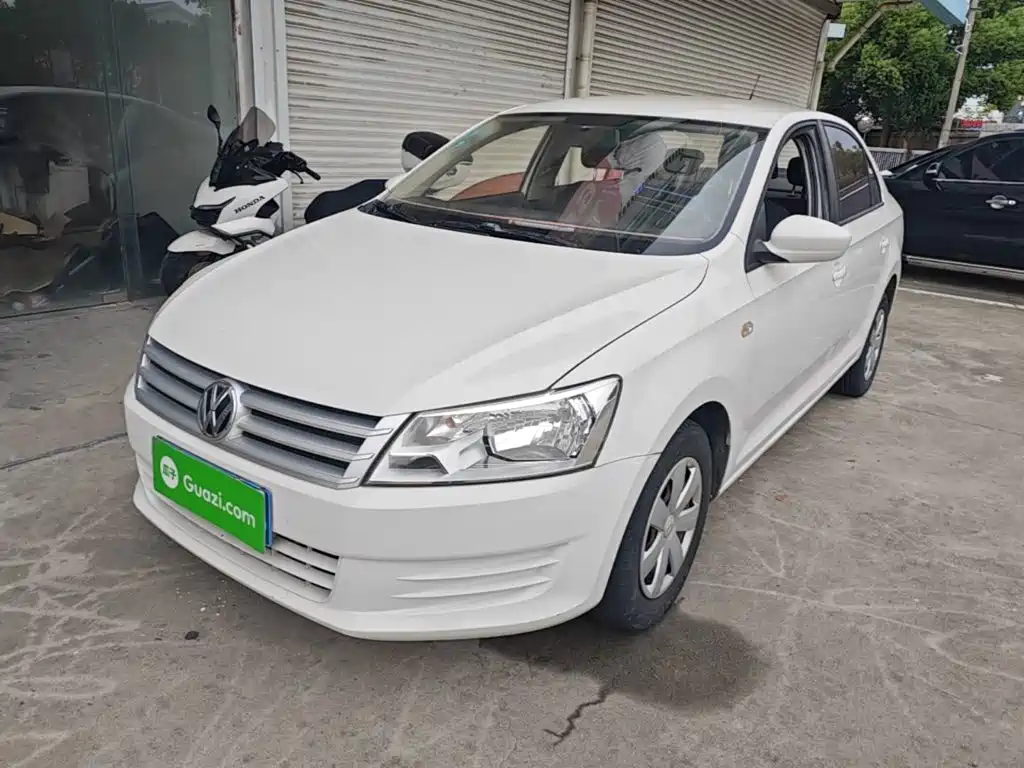 Volkswagen Santana — миниатюра 2