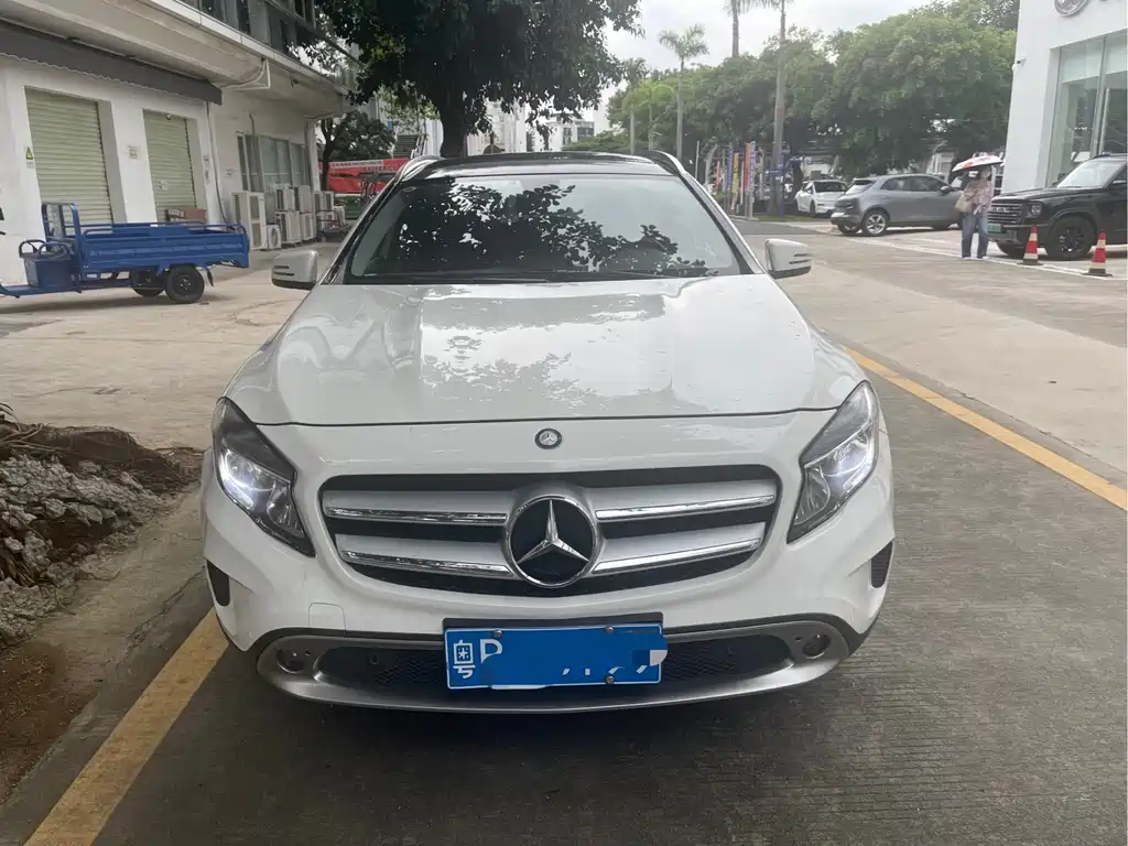 Mercedes-Benz GLA 2015 GLA 200