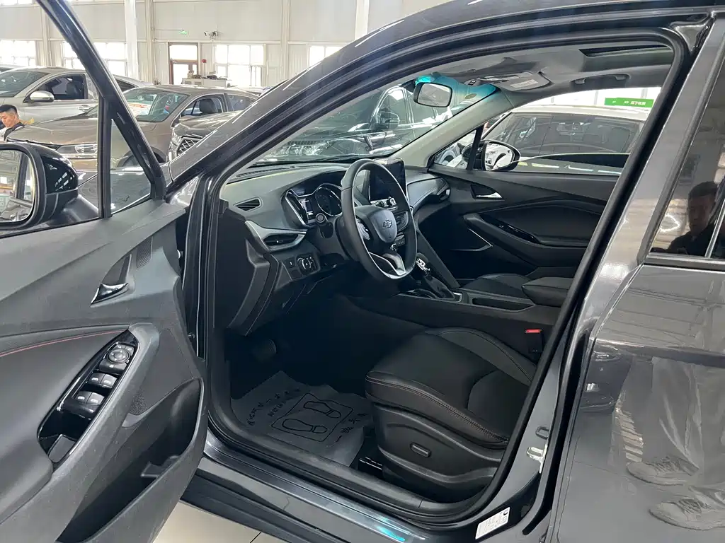 Chevrolet Volando — миниатюра 4
