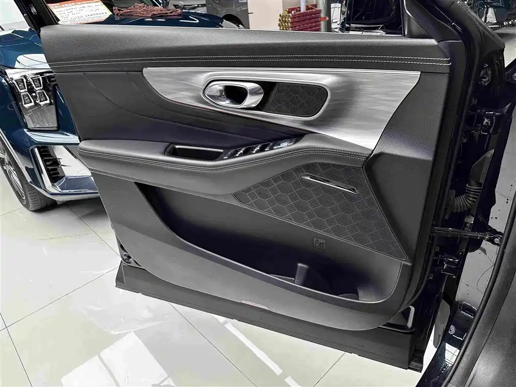 GAC Motor Trumpchi GS8 — миниатюра 11