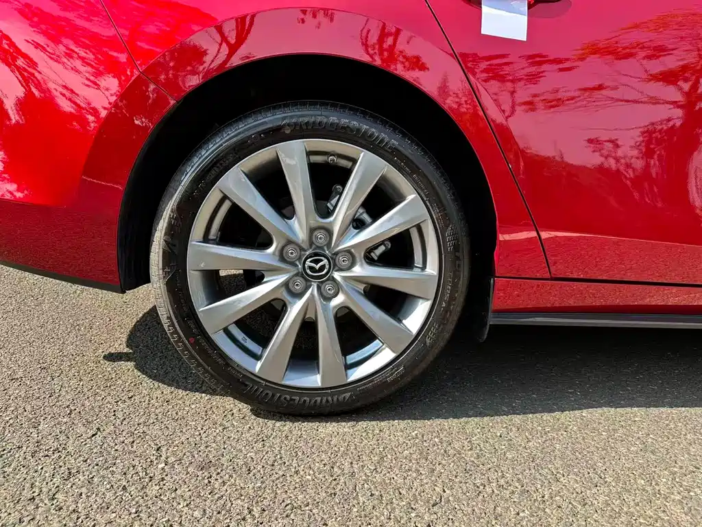 Mazda 3 Axela — миниатюра 22