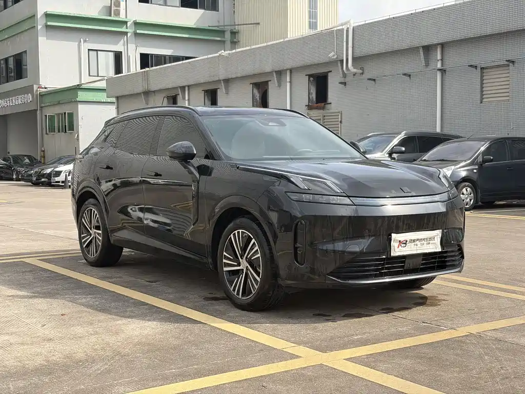 Lynk & Co 08 EM-P — миниатюра 2