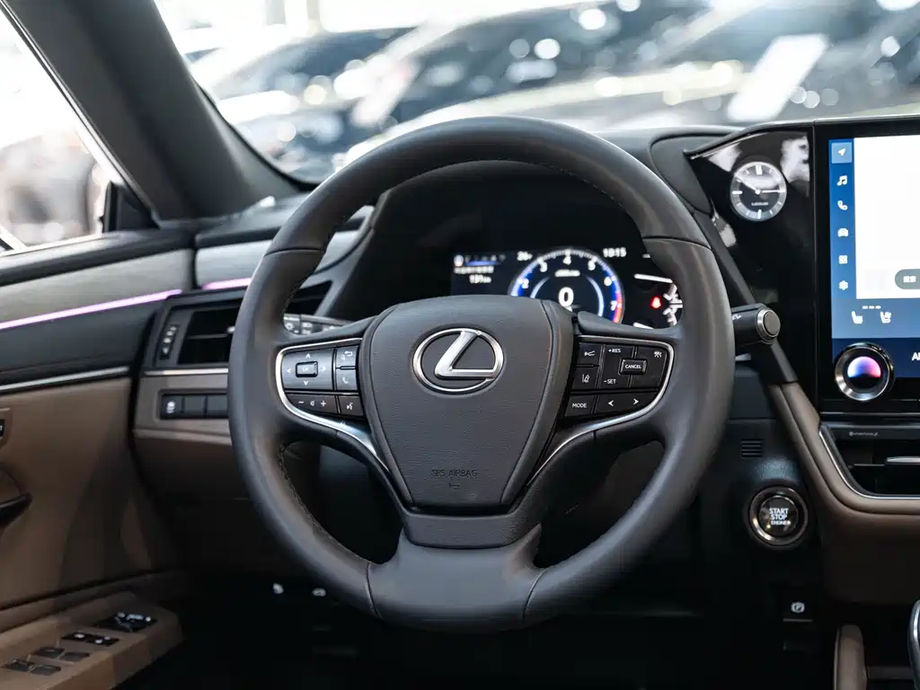 Lexus ES — миниатюра 14