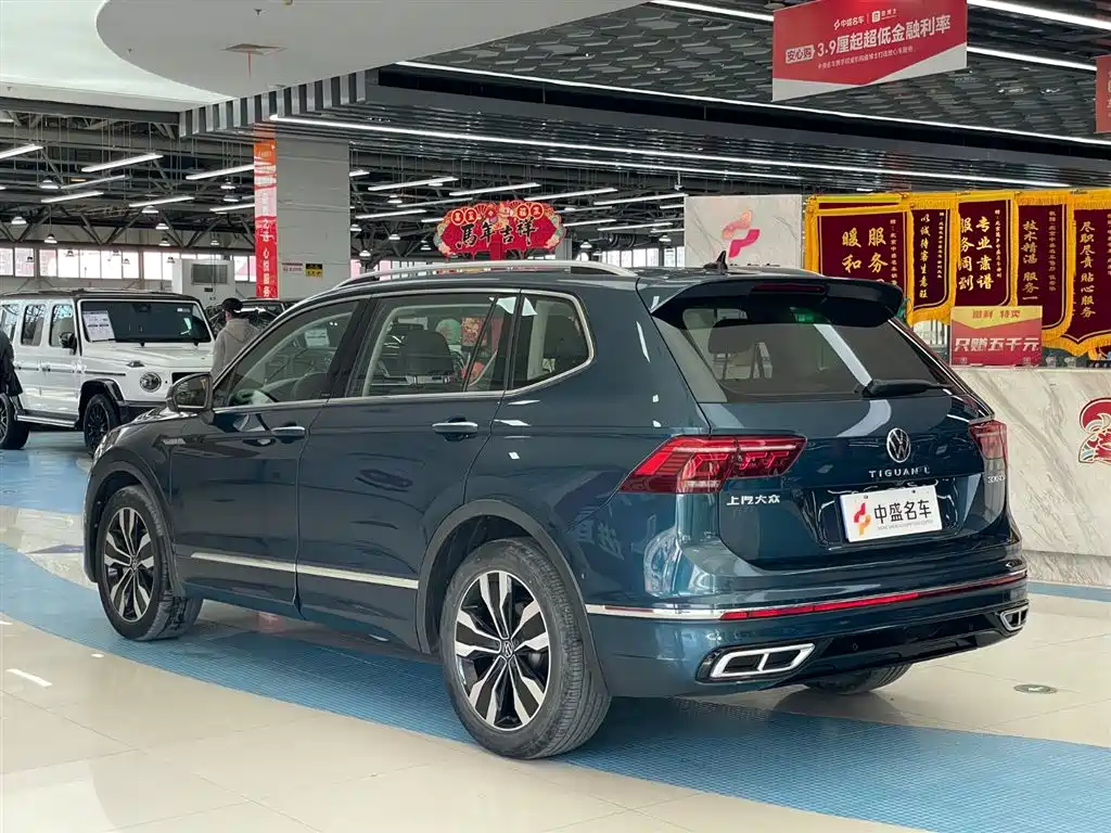Volkswagen Tiguan L L 2022 330TSI AT R-Line