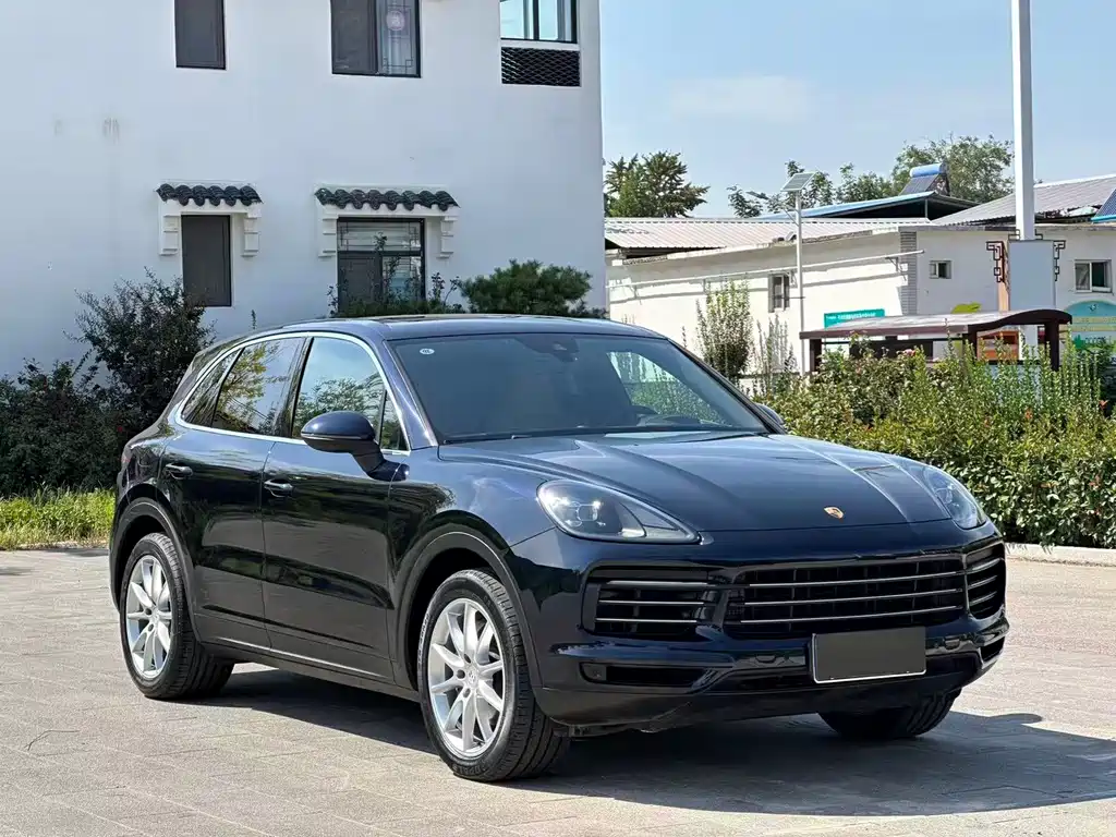 Porsche Cayenne — миниатюра 3