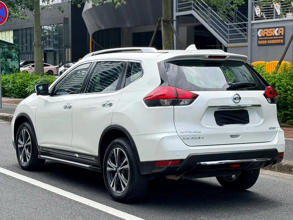 Nissan X-Trail — миниатюра 20