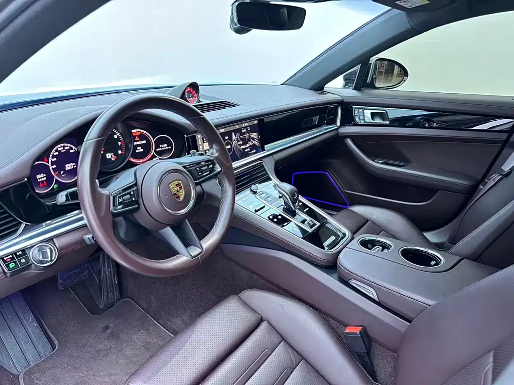 Porsche Panamera — миниатюра 4