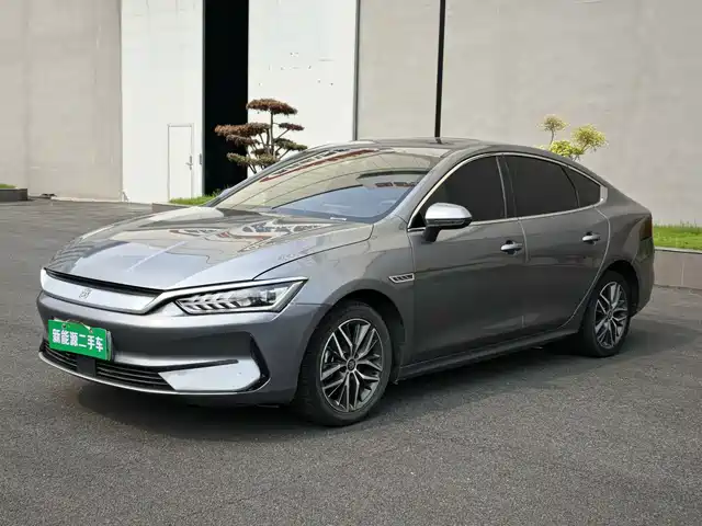 2022 BYD Qin