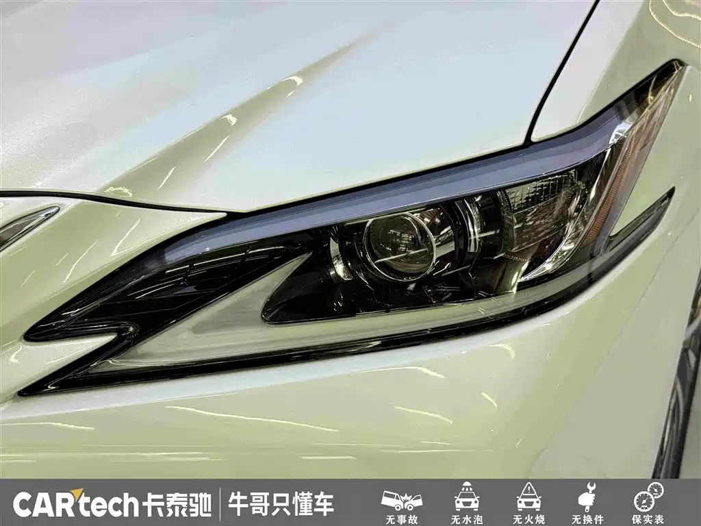Lexus ES — миниатюра 11