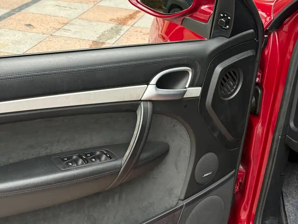 Porsche Cayenne — миниатюра 2