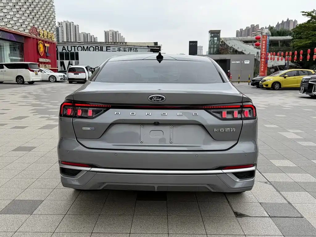 Ford Mondeo — миниатюра 18