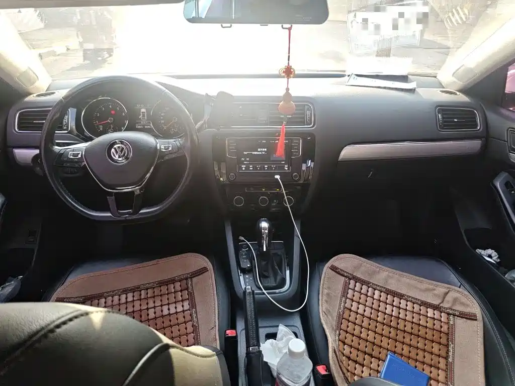 Volkswagen Sagitar — миниатюра 5