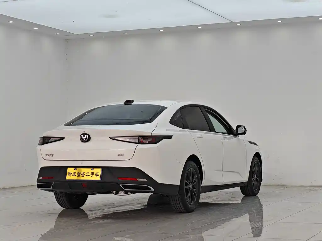 Changan Yida — миниатюра 6