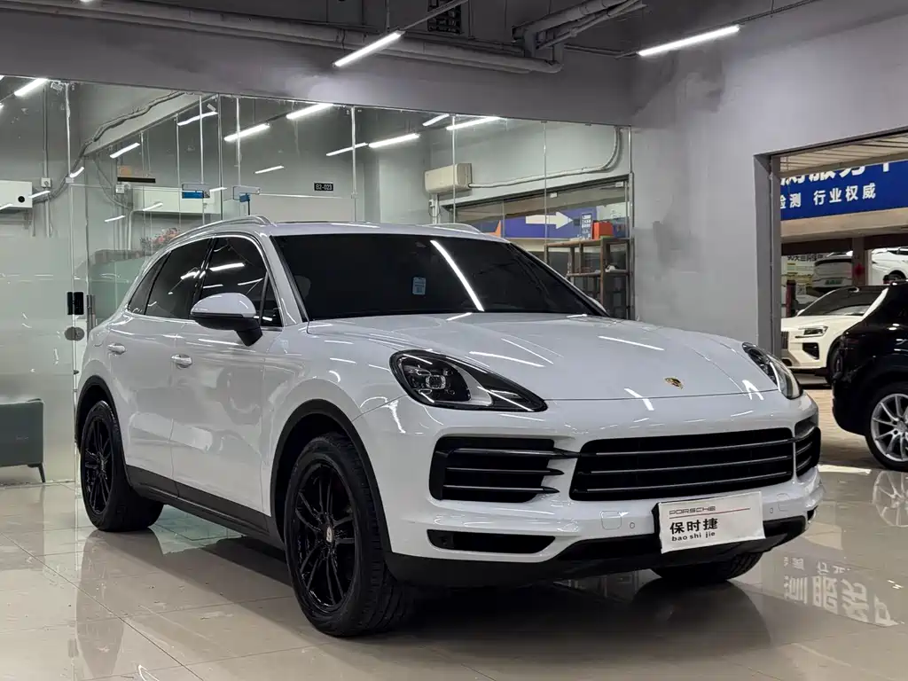Porsche Cayenne — миниатюра 3