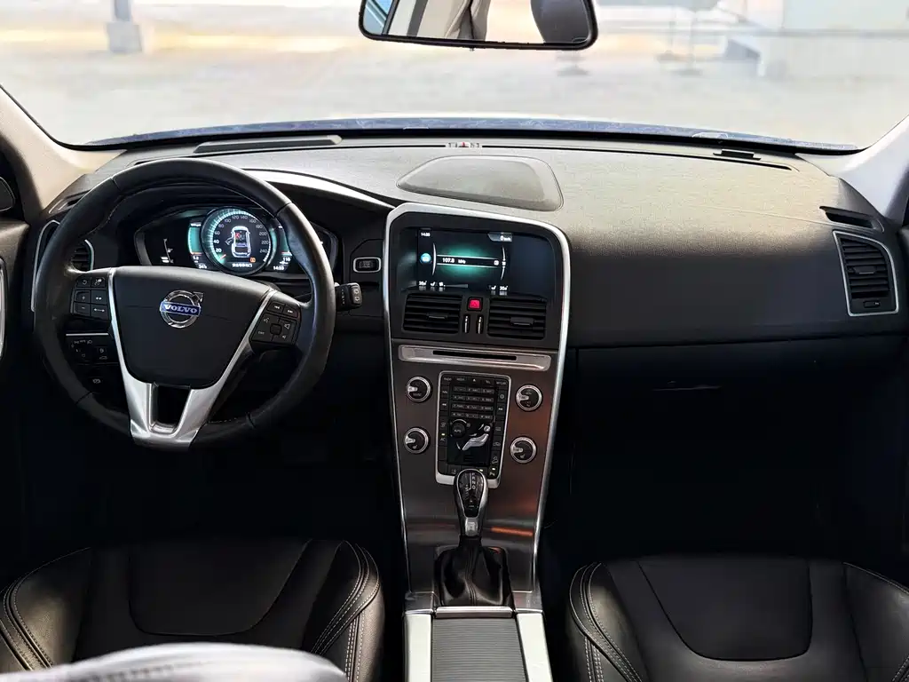 Volvo XC60 — миниатюра 7