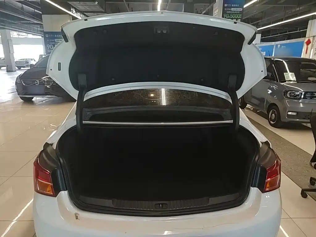 Buick Verano — миниатюра 19