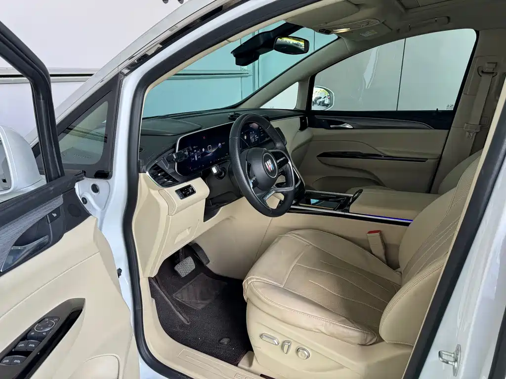 Buick GL8 Hybrid — миниатюра 4